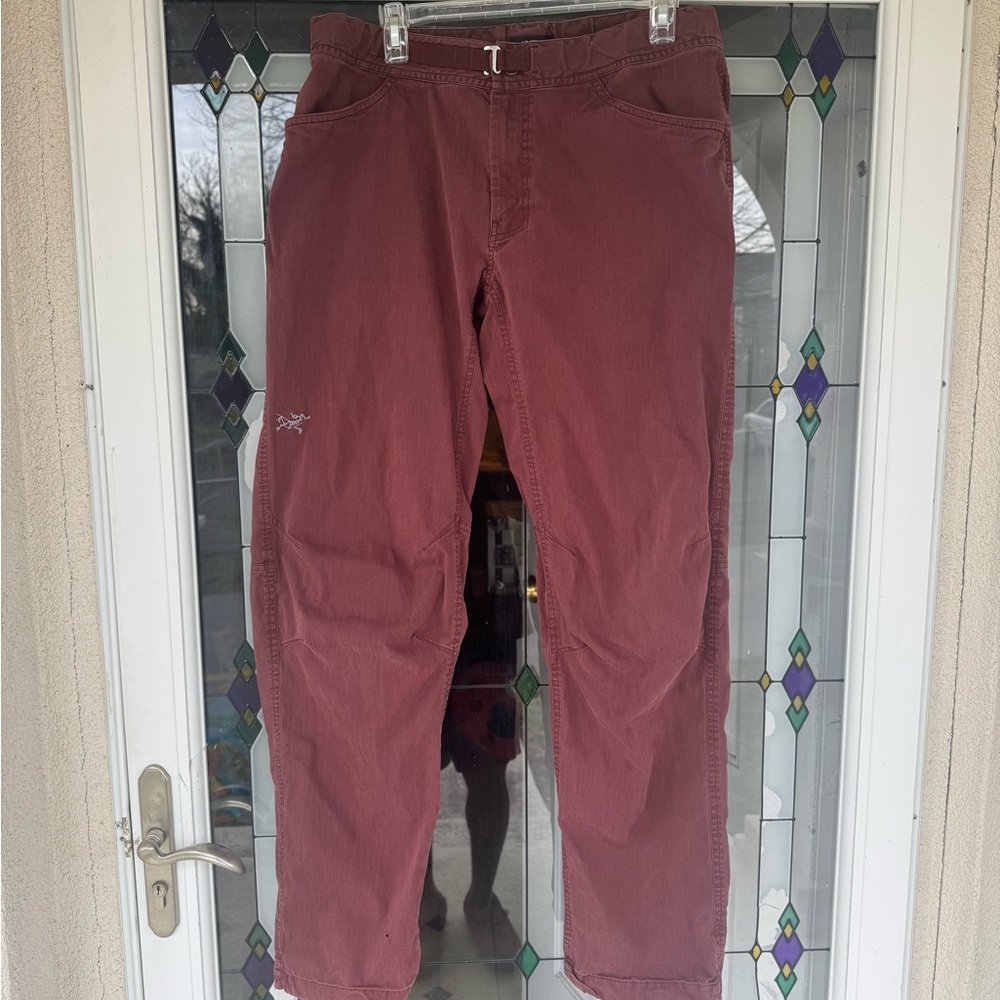 Arc'teryx Men's Pants in Deep Red
